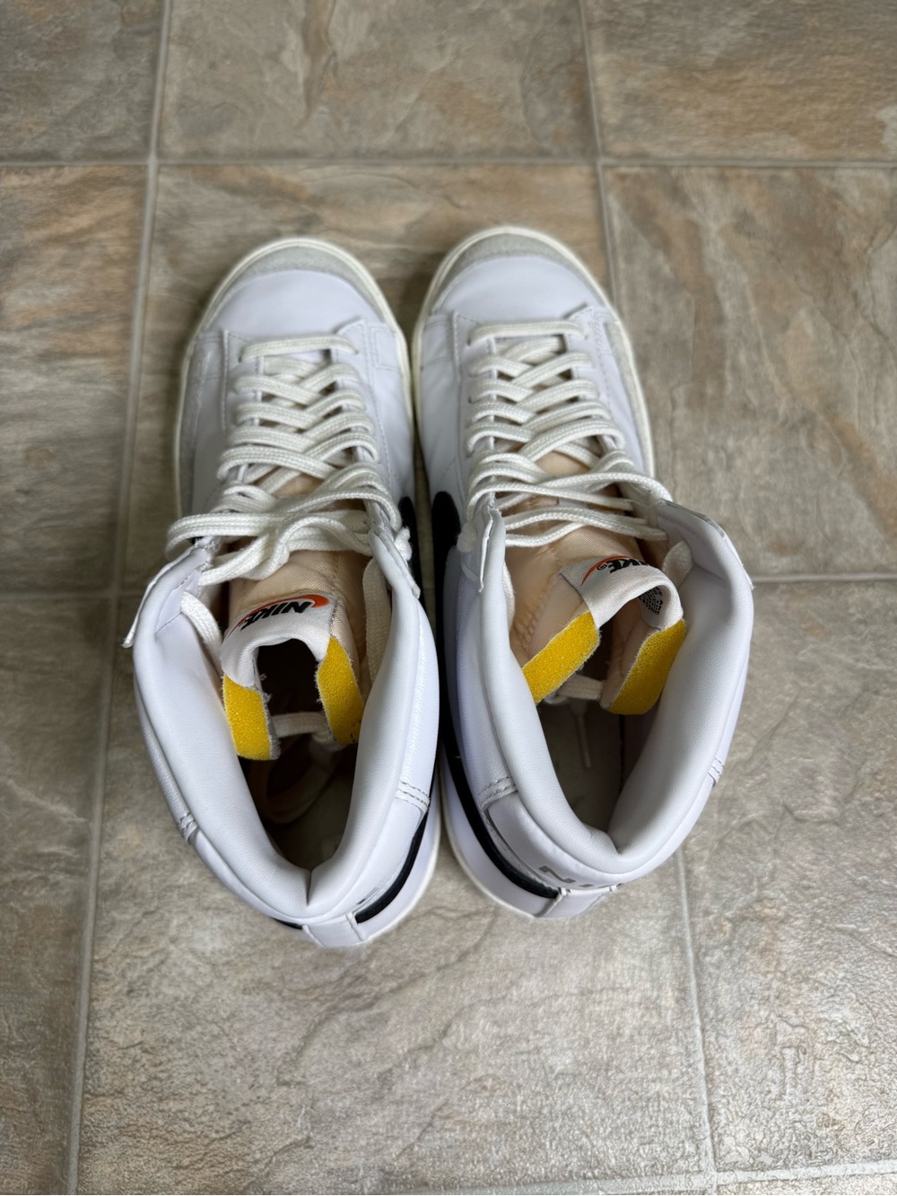 Nike Blazer Mid 77 Vintage Mens Shoe Size 9.5 White BQ6806-100 Preowned - Picture 5 of 8